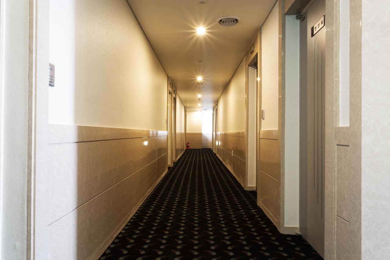 Hotel Tirol Сеул Екстер'єр фото