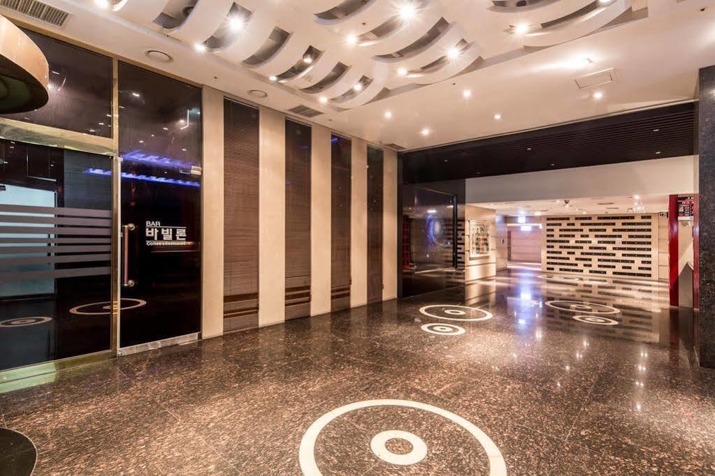 Hotel Tirol Сеул Екстер'єр фото