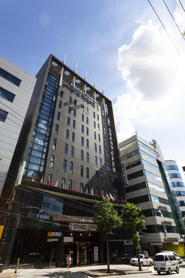 Hotel Tirol Сеул Екстер'єр фото